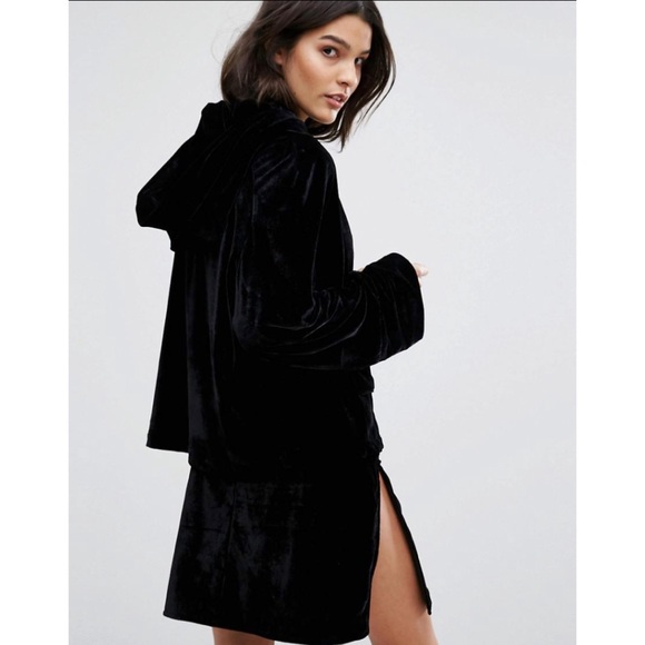 House of Sunny Velour Black Hoodie Kendall Jenner - Picture 7 of 10